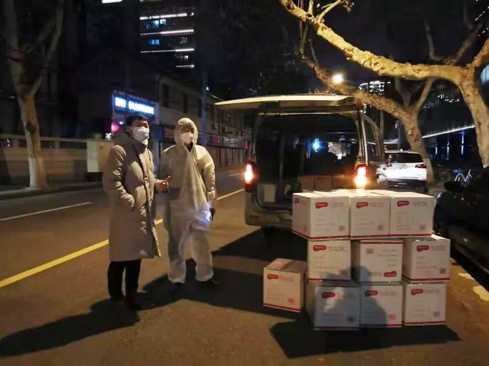 堅決抗疫！26家物流平臺聯合為湖北運輸物資-01